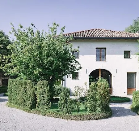 Bed and Breakfast La Barchessa 4*